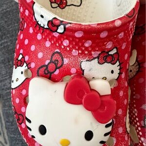 Hello Kitty Crocs: Comfort and Style for Little Fans-LIMITED EDITION